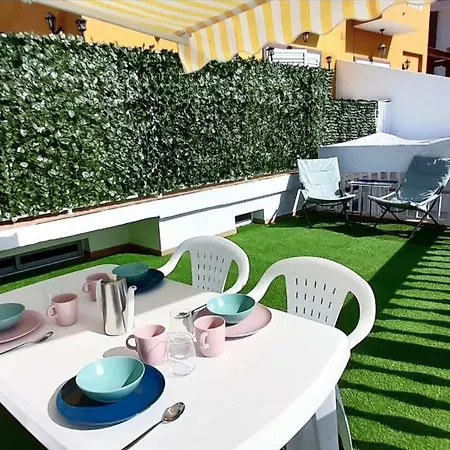Comfy 2 Bedroom In With Wifi And Free Parking Апартаменты Arguineguin